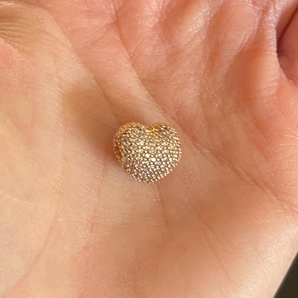 Rose Gold Pandora Pavé Heart Clip Charm - Picture 3 of 9